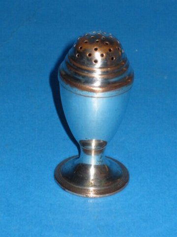 A George III Bun Pepper Pot, circa 1790. - Click to enlarge and for full details.
