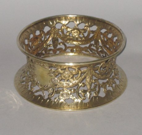 A VERY RARE MERCURIAL GILT OLD SHEFFIELD PLATE SILVER DISH RING. CIRCA1770. - Click to enlarge and for full details.