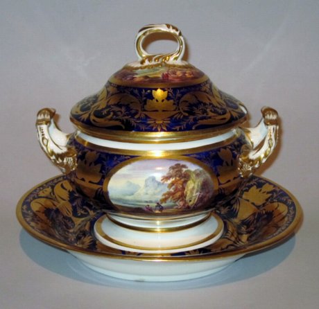 DERBY PORCELAIN TUREEN COVER & STAND. CIRCA 1815. - Click to enlarge and for full details.