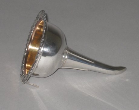 OLD SHEFFIELD PLATE SILVER WINE FUNNEL. CIRCA 1815 - Click to enlarge and for full details.