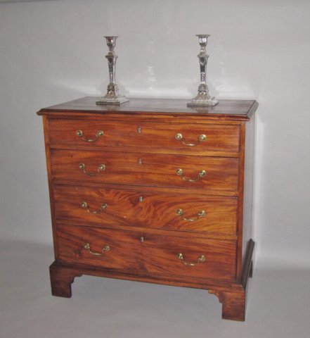 18TH CENTURY MAHOGANY CHEST, CIRCA 1775. - Click to enlarge and for full details.