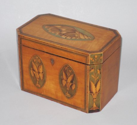 FINE SATINWOOD TEA CADDY. GEORGE III, CIRCA 1780. - Click to enlarge and for full details.