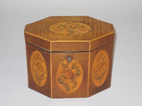 HAREWOOD & SATINWOOD TEA CADDY. CIRCA 1775 - Click to enlarge and for full details.