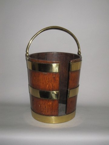UNUSUAL OAK & BRASS PLATE BUCKET, CIRCA 1810 - Click to enlarge and for full details.