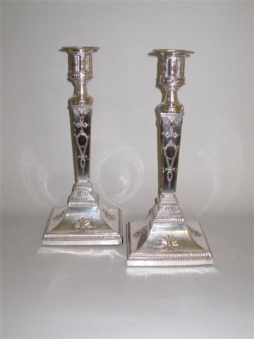 A PAIR OF OLD SHEFFIELD PLATE SILVER CANDLESTICKS, GEORGE III CIRCA 1780 - Click to enlarge and for full details.