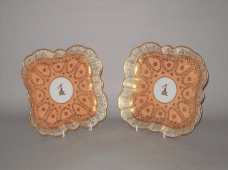 A PAIR OF BARR FLIGHT BARR WORCESTER SQUARE SHAPED DESSERT DISHES CIRCA 1810. - Click to enlarge and for full details.