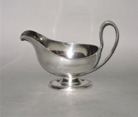 AN OLD SHEFFIELD PLATE SILVER SAUCE BOAT. GEORGE III, CIRCA 1785 - Click to enlarge and for full details.