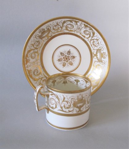 ​A FLIGHT BARR BARR WORCESTER PORCELAIN COFFEE CAN & SAUCER, CIRCA 1810. - Click to enlarge and for full details.