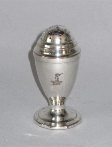 ​A FINE 18TH CENTURY OLD SHEFFIELD PLATE SILVER PEPPER OR MUFINEER, circa 1780. - Click to enlarge and for full details.