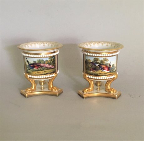 A FINE PAIR OF FLIGHT BARR & BARR WORCESTER PORCELAIN CLARET GROUND VASES ENGLISH, CIRCA 1820. - Click to enlarge and for full details.