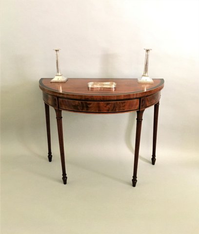 ​A FINE 18TH CENTURY MAHOGANY CARD TABLE BY GILLOWS OF LANCASTER, CIRCA 1790 - Click to enlarge and for full details.