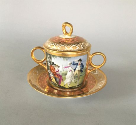 A SUPERB CHAMBERLAINS WORCESTER CHOCOLATE CUP, COVER & STAND CIRCA 1795-1800 - Click to enlarge and for full details.