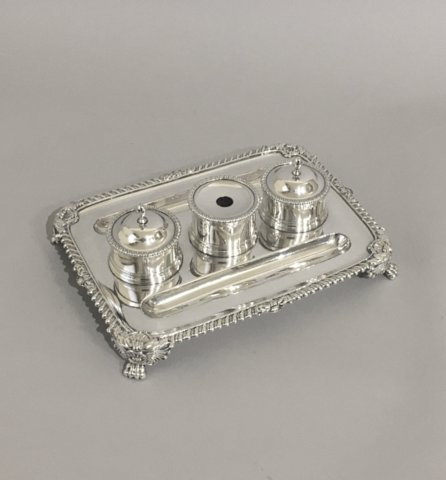 ​AN OLD SHEFFIELD PLATE SILVER INKSTAND BY MATTHEW BOULTON, CIRCA 1810. - Click to enlarge and for full details.