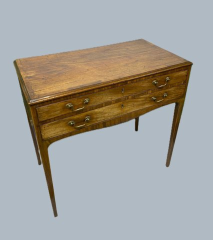  MAHOGANY SIDE TABLE GEORGE III, CIRCA 1790. - Click to enlarge and for full details.