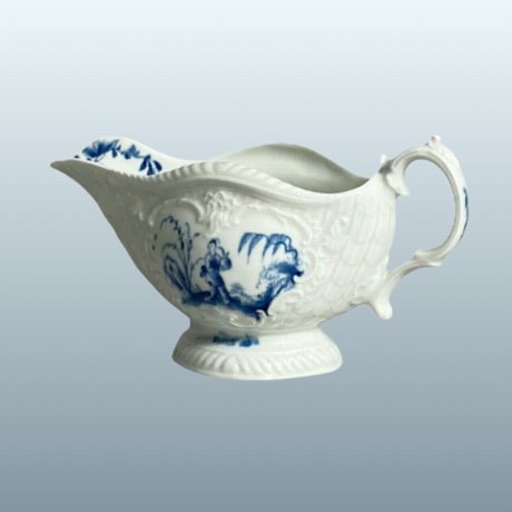18TH CENTURY CAUGHLEY PORCELAIN BLUE & WHITE  SAUCE BOAT. - Click to enlarge and for full details.