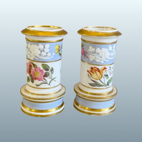 ​A FINE PAIR OF SPODE BOTANICAL SPILL VASES. - Click to enlarge and for full details.