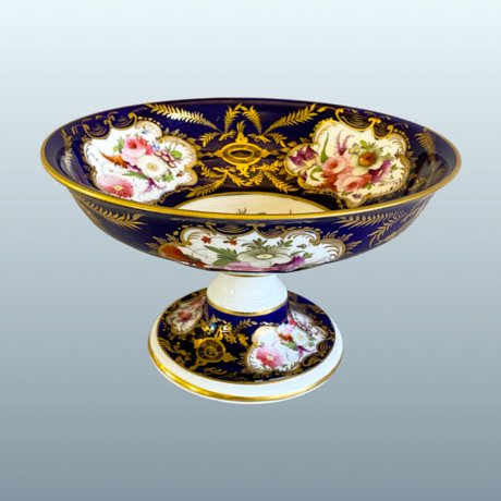 ​A COALPORT PORCELAIN CENTREPIECE, CIRCA 1825 - Click to enlarge and for full details.
