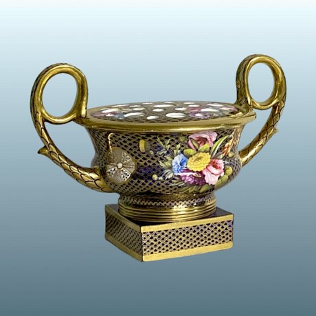 ​A Magnificent Spode Porcelain Krater Vase and Cover, circa 1820 - Click to enlarge and for full details.