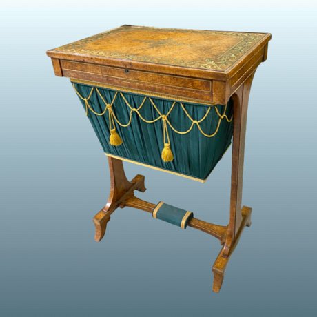 A Regency Period Amboyna & Brass Inlaid Sewing/Occasional Table, c.1810. - Click to enlarge and for full details.