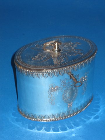 18th Century tea caddy, circa 1780 - Click to enlarge and for full details.